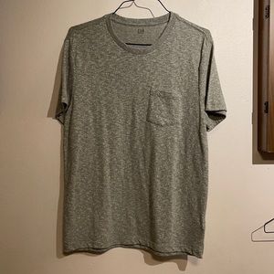 Gap men’s pocket shirt